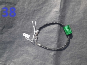 38. Bracelet pierre verte (5€)
