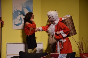 Théâtre « TRAC n’Art » Le Père Noël est une ordure (12)